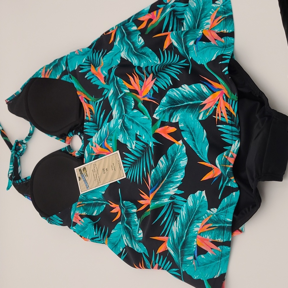 Caribbean Sand NWT One Piece Swimsuit sz. 14 - Picture 5 of 8